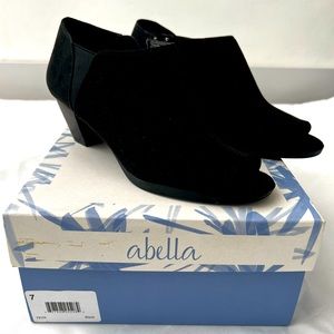 Abella Open-Toe Shoes Size 7